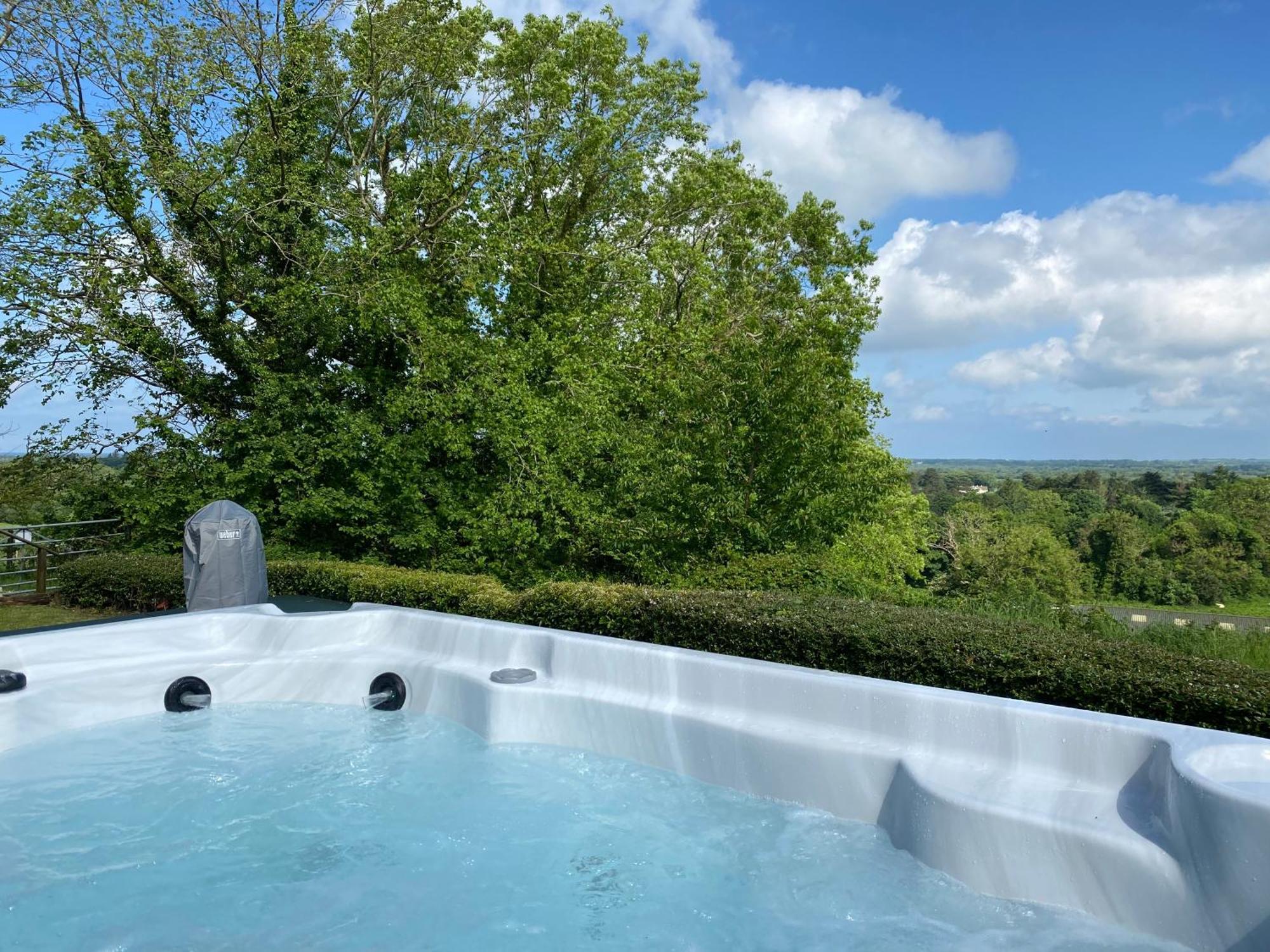 Carrick Beg Self Catering Holiday Accommodation With Hot Tub Sulby  Eksteriør bilde